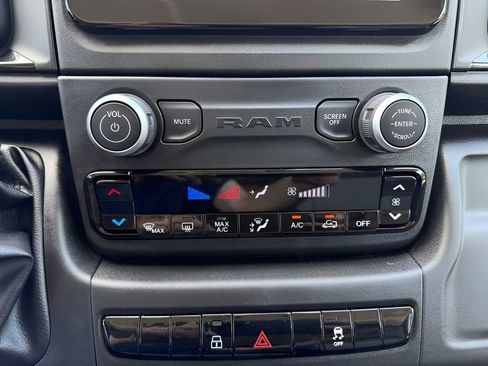 Used 2026 RAM ProMaster 2500 w/ Convenience Group FWD image 19