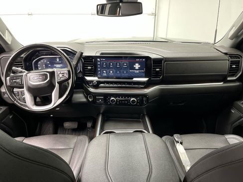 Certified 2024 GMC Sierra 2500 SLT w/ SLT Premium Package AWD/4WD image 4