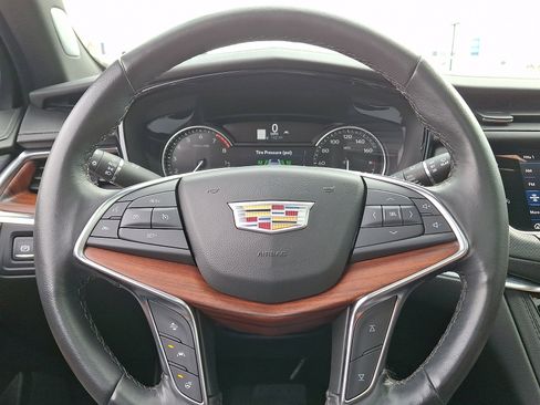 Used 2023 Cadillac XT5 Premium Luxury image 20
