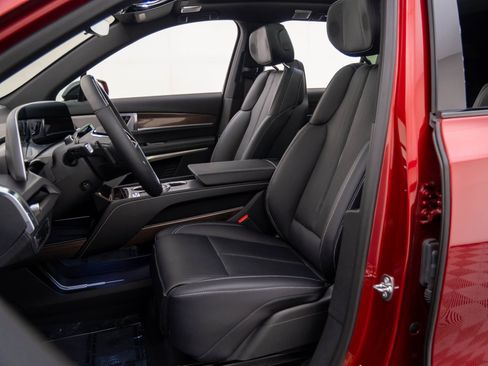 New 2026 Cadillac Vistiq Sport image 16