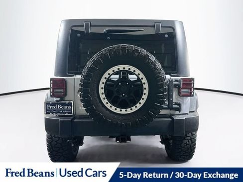 Used 2018 Jeep Wrangler Unlimited Sport S AWD/4WD image 9