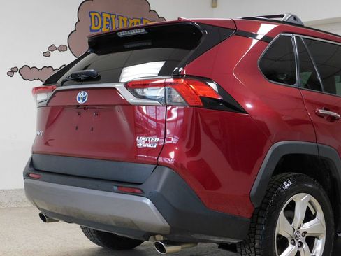 Used 2020 Toyota RAV4 Limited w/ Carpet Mat Package image 85