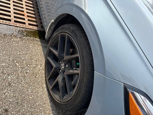 Used 2023 Honda Civic Sport Touring image 4