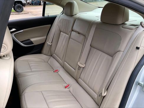 Used 2016 Buick Regal Premium image 20