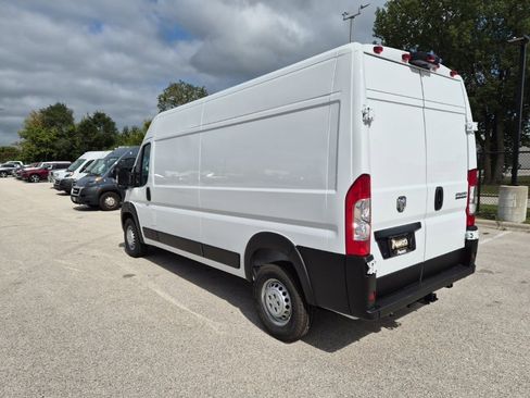 New 2026 RAM ProMaster 2500 w/ Convenience Group image 12
