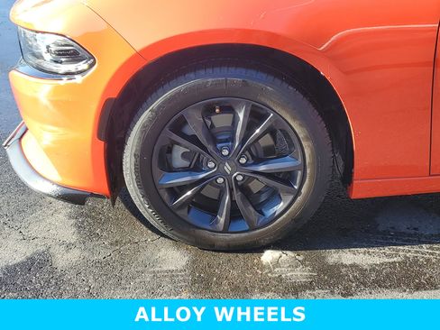 Used 2021 Dodge Charger SXT w/ Driver Convenience Group image 9