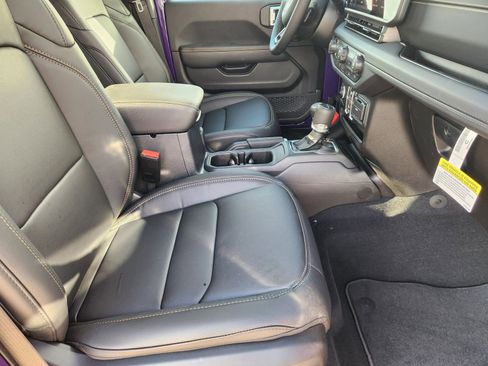 New 2026 Jeep Gladiator Sport image 13