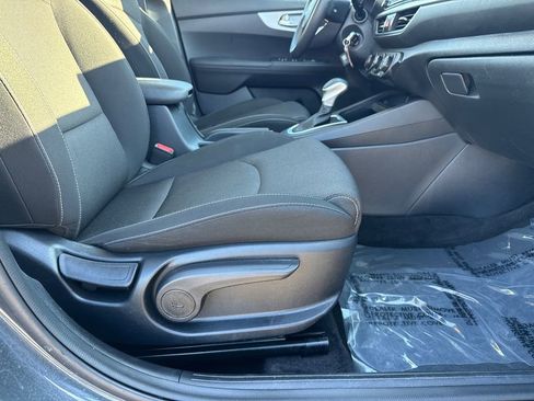 Used 2017 Hyundai Santa Fe Limited image 13