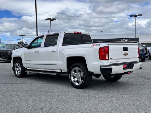 Used 2017 Chevrolet Silverado 1500 LTZ Z71 w/ LTZ Plus Package AWD/4WD image 7