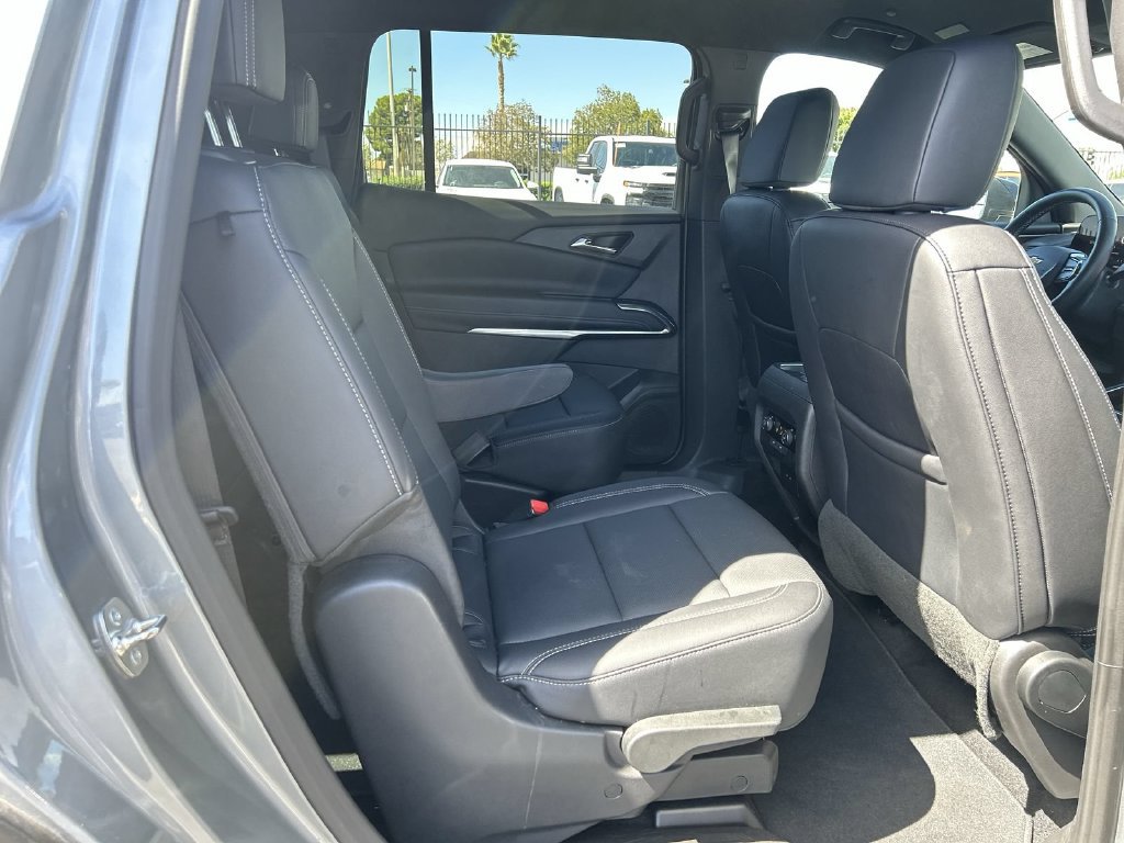 Certified 2026 Chevrolet Traverse LT FWD image 25