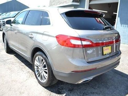 Used 2016 Lincoln MKX Reserve w/ Climate Package AWD/4WD image 8