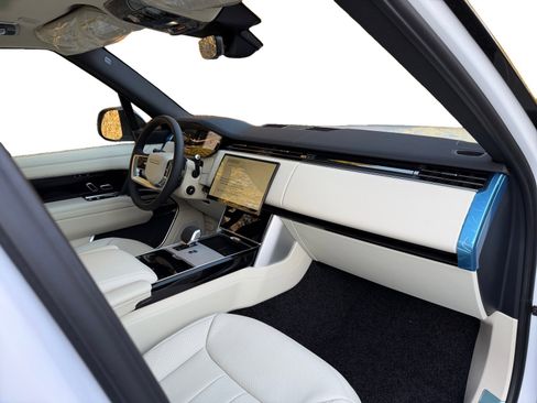 New 2026 Land Rover Range Rover SE AWD/4WD image 23