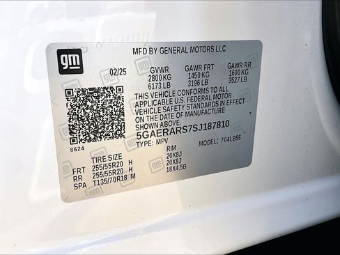 Used 2025 Buick Enclave Preferred FWD image 34