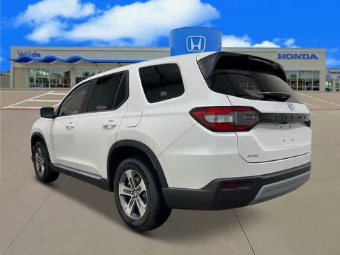 New 2025 Honda Pilot EX-L image 3