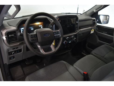 New 2025 Ford F150 XLT w/ Equipment Group 301A Standard image 13