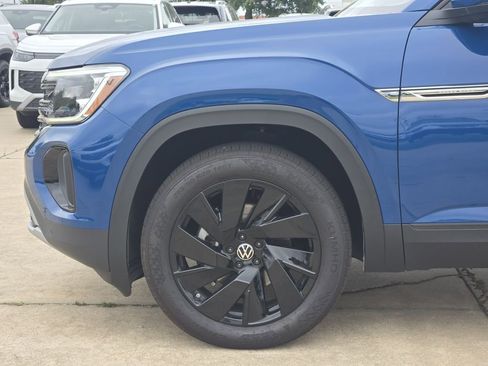 New 2026 Volkswagen Atlas Cross Sport SE AWD/4WD image 5