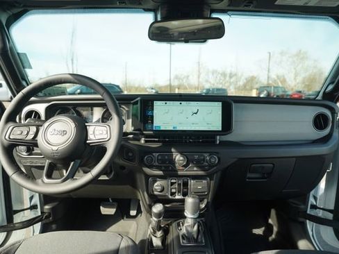 New 2025 Jeep Gladiator Sport image 23