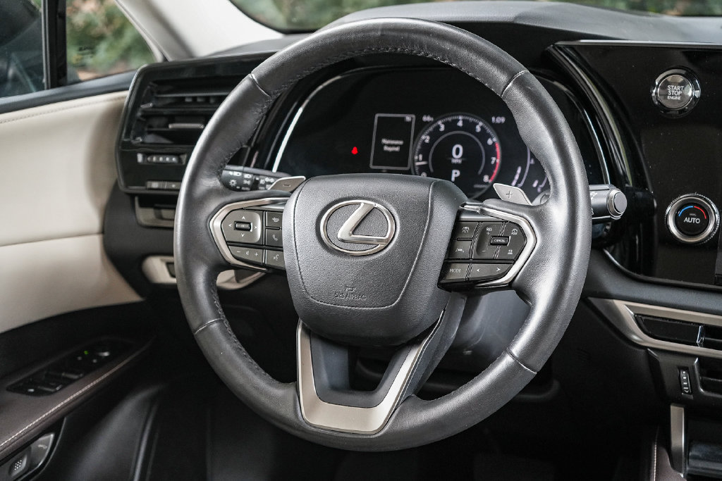 Used 2024 Lexus RX 350 FWD w/ Technology Package image 14
