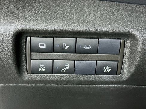 Used 2024 Nissan Kicks S FWD image 16