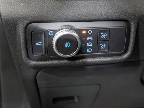Used 2022 Ford Explorer XLT w/ Equipment Group 202A AWD/4WD image 22