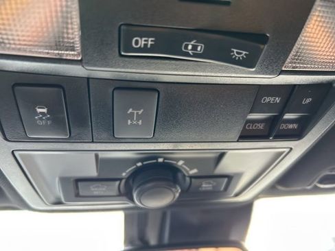 Used 2019 Toyota Tacoma TRD Pro image 19