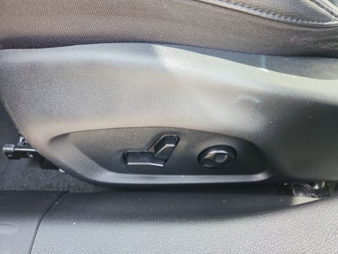 Used 2021 Jeep Compass Latitude w/ Sun and Sound Group image 16