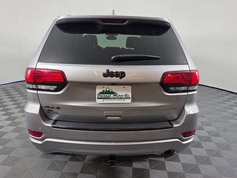 Used 2017 Jeep Grand Cherokee Altitude AWD/4WD image 8