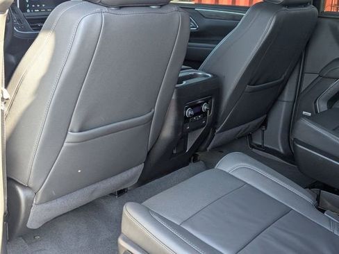 Used 2024 Chevrolet Tahoe Z71 AWD/4WD image 17