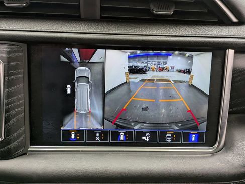 Used 2024 GMC Yukon Denali image 14