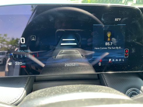 Used 2025 Chevrolet Equinox LT FWD image 32