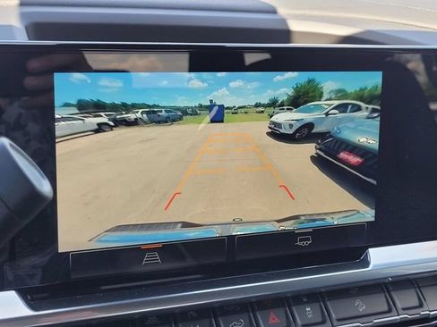 New 2026 GMC Sierra 2500 SLE w/ SLE Value Package; AWD/4WD image 17