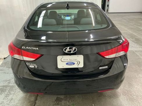 Used 2013 Hyundai Elantra Limited w/ Technology Pkg image 4