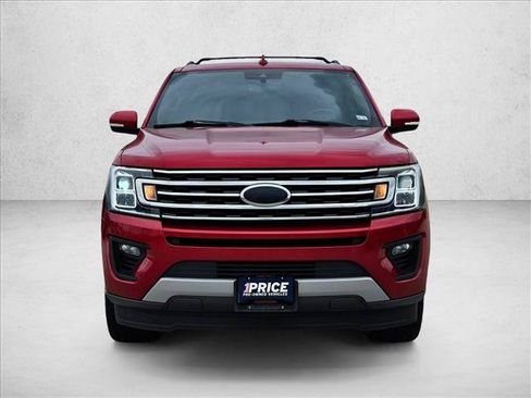 Used 2020 Ford Expedition XLT w/ Equipment Group 202A RWD image 2
