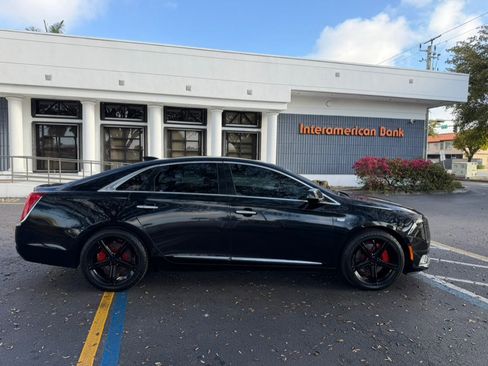Used 2018 Cadillac XTS Luxury FWD image 3