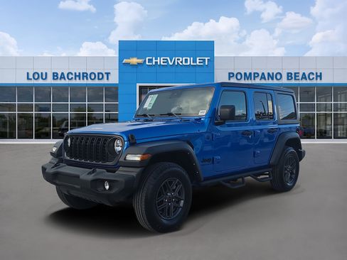 Used 2024 Jeep Wrangler Unlimited Sport AWD/4WD image 3