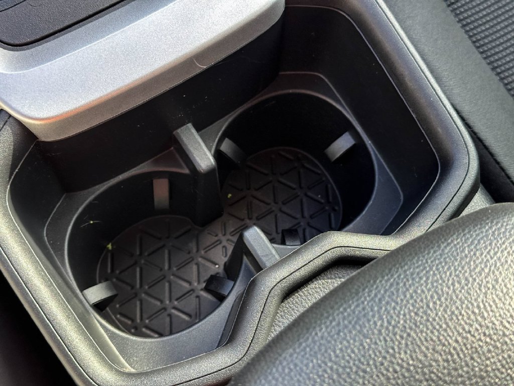 Used 2024 Toyota RAV4 LE FWD image 35