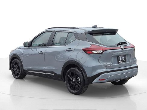 Used 2024 Nissan Kicks SR w/ SR Premium Package image 4