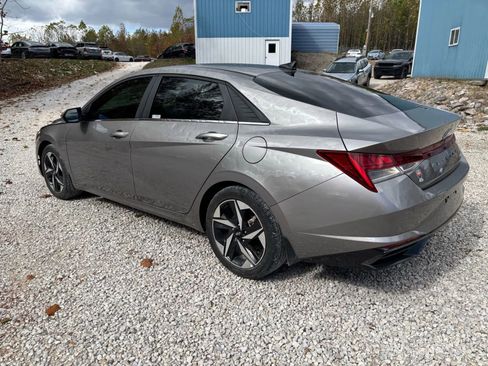 Used 2023 Hyundai Elantra Limited image 6