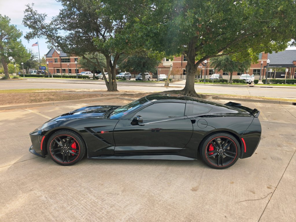 Used 2015 Chevrolet Corvette Stingray Coupe w/ 3LT Preferred Equipment Group RWD image 19