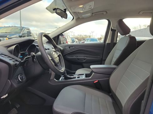Certified 2019 Ford Escape S image 16