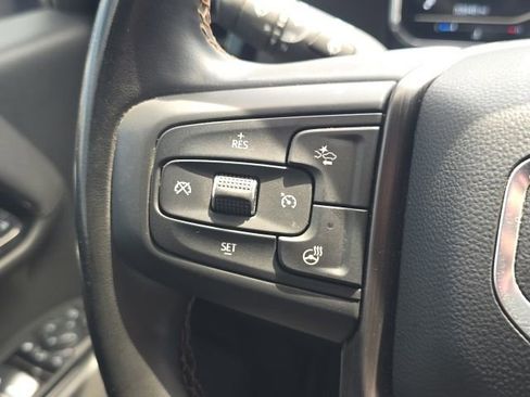 Used 2025 GMC Sierra 2500 AT4 AWD/4WD image 40
