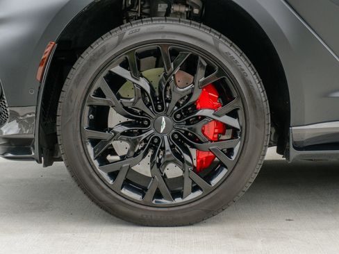 Used 2023 Aston Martin DBX 707 image 18