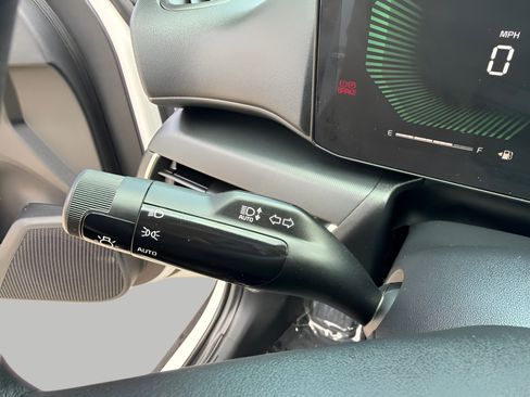 Used 2025 Kia K4 FWD image 45