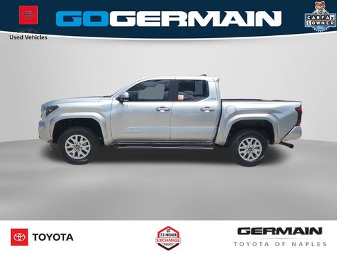 Used 2026 Toyota Tacoma SR5 RWD image 12