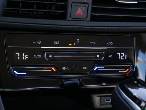 Used 2025 Volkswagen Jetta S image 23