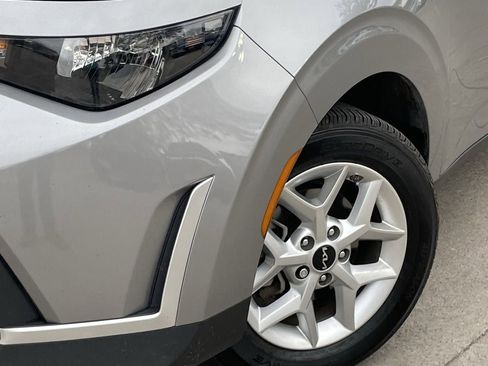 Used 2024 Kia Soul LX w/ Option Group 015 image 8