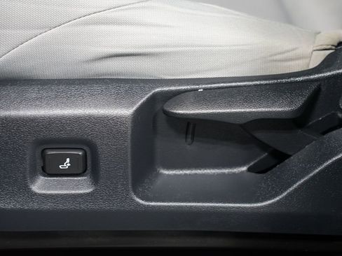 Certified 2025 Toyota Tacoma SR5 RWD image 34