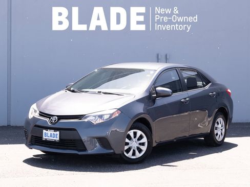 Used 2015 Toyota Corolla L FWD image 1