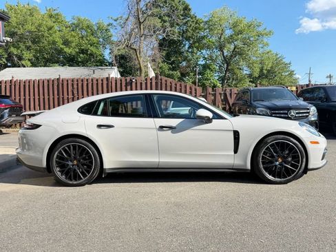 Used 2019 Porsche Panamera 4 w/ Premium Package Plus AWD/4WD image 4