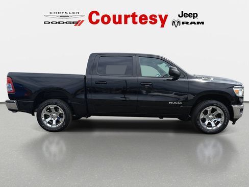 Certified 2022 RAM 1500 Big Horn AWD/4WD image 3